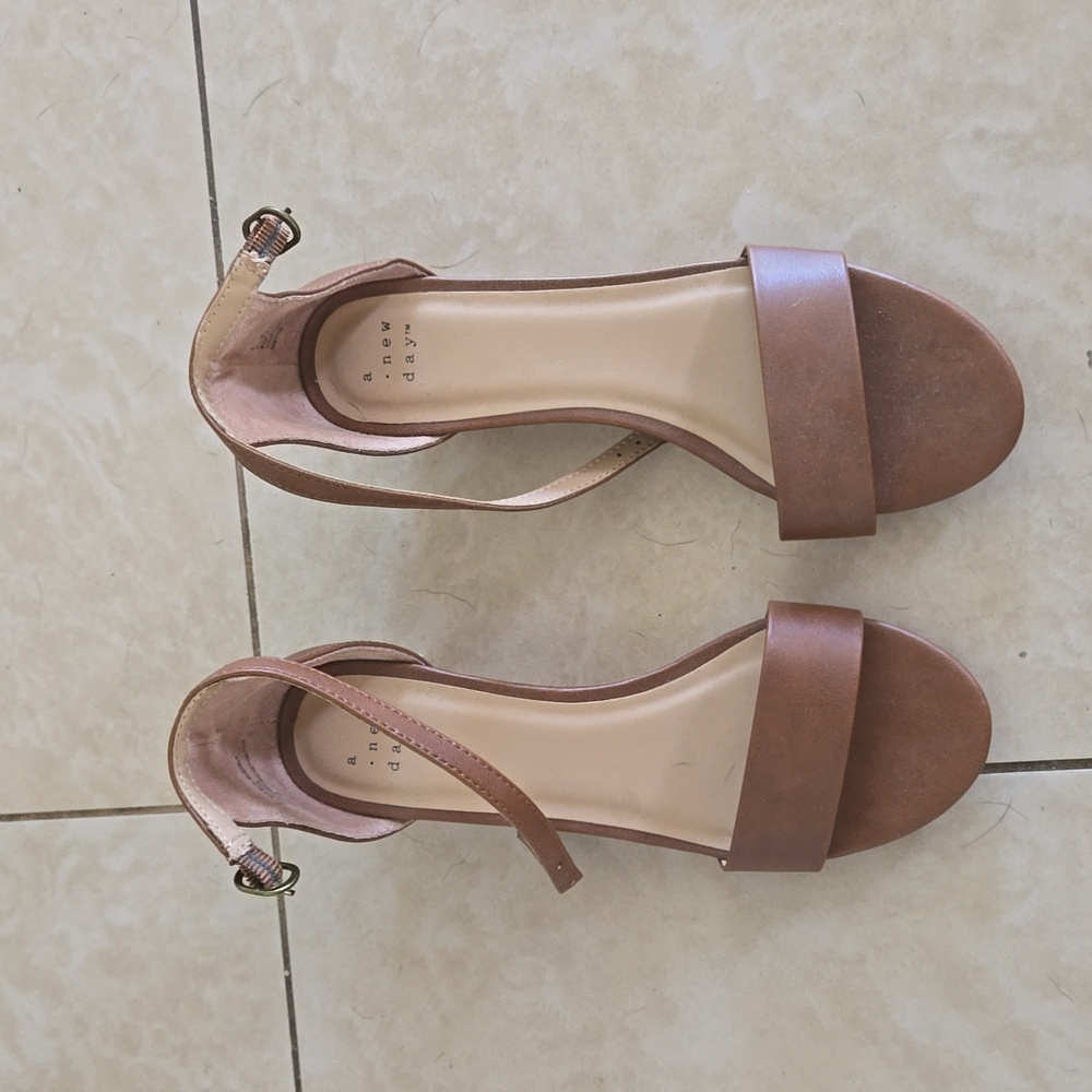 Congac Sandals sz 6
